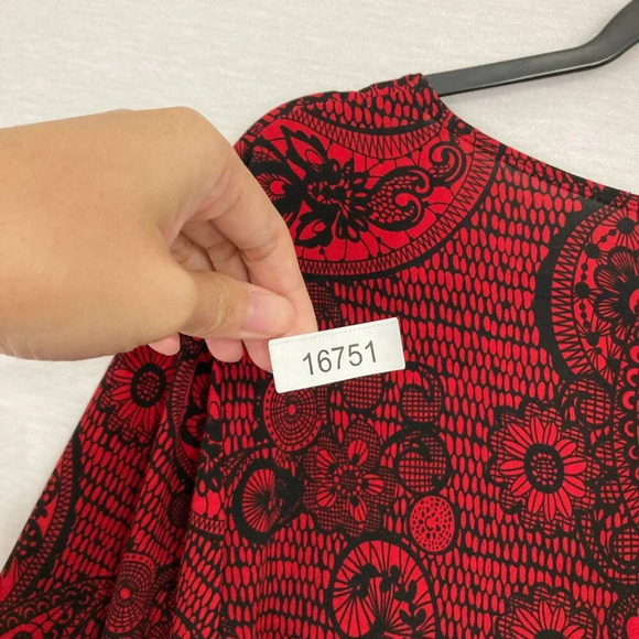 Glamour Red Black Paisley Print Belted Soft Stretch Surplice Dress size 22W - Picture 11 of 11